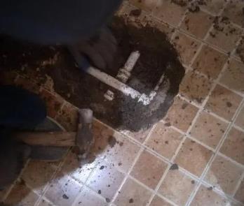 清水河卫生间漏水维修公司为您分享下卫生间渗水如何处理及注意事项